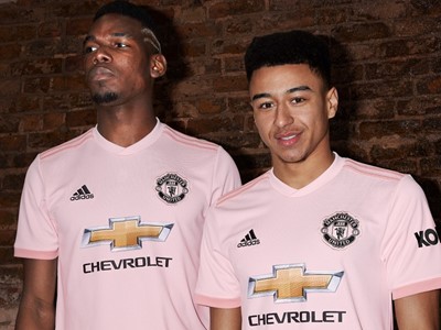 MUFC_AWAY_1ST_2000x1000px_L1_POGBA-LINGARD