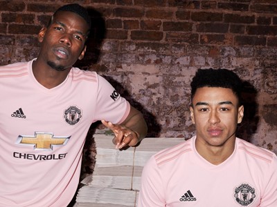 MUFC_AWAY_1ST_2000x2000px_L1_POGBA-LINGARD 1