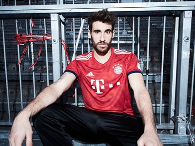 FCBFW18 HOME SOCIAL MARTINEZ 07