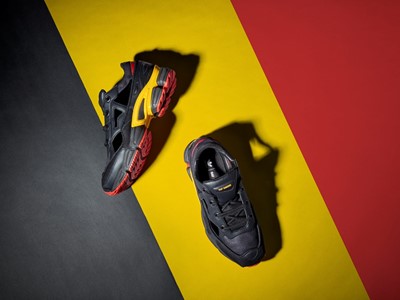 RAF Simon Replicant Ozweego Belgium pack