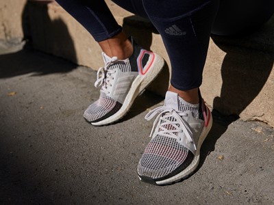 SS19 Ultraboost19 LASERRED