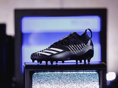 2019 adizero Black 01