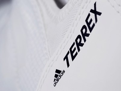 TRUE COLOURS  - adidas TERREX