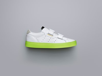 adidas Originals - Sleek FebLook - Angle