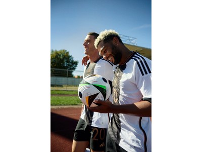 h23995 ss24 fb dfb omb on pitch jp group 1184151 hir 