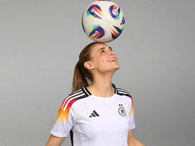 ss25 fb dfb omb jule 01 9 16