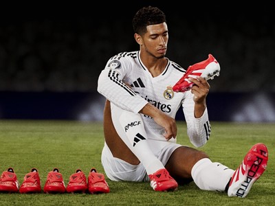 h24294 ss25 player bellingham predator mp1 player product multiplicity social crops 16 9