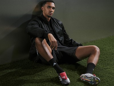 adidas Predator Trent Alexander Arnold