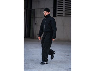 guests 03 sebastian hunt