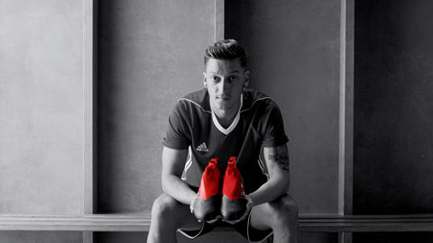 OZIL NEVERFOLLOW PR STILL 19