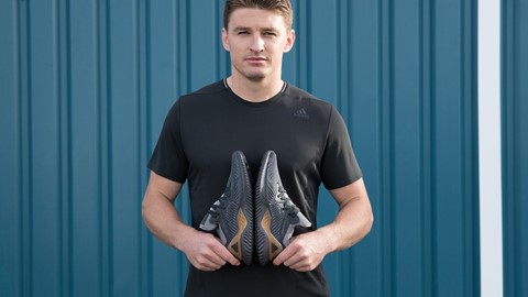 AlphaBOUNCE Beyond Beauden Barrett (1)