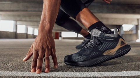 Adidas shops alphabounce strisce azzurre