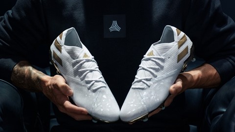 ’MESSI 15 YEARS’ NEMEZIZ pack