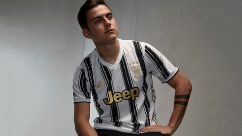 DYBALA WEARING JUVENTUS HOME SHIRT (2)