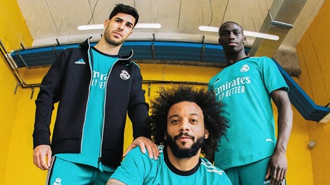 ADIDAS_REAL_MADRID__PR_THIRD_Group_IMAGE_001_2x3 copy