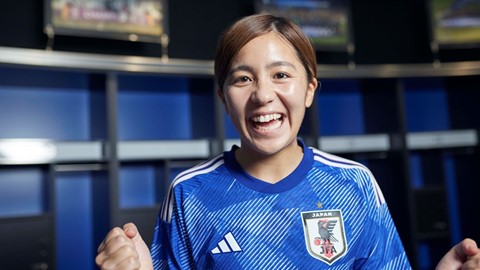 Japan - Mana Iwabuchi