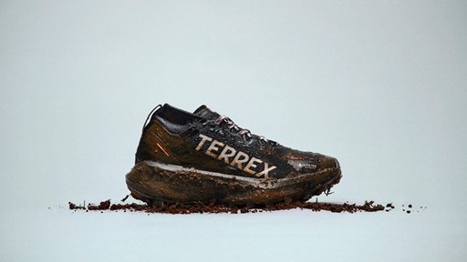h24322 ss25 agravic goretex female still dirty