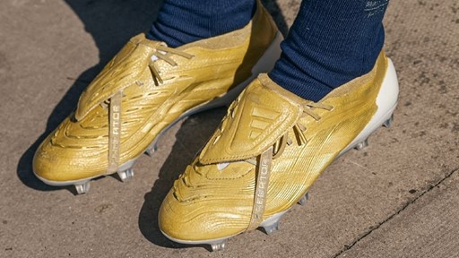 Alessia Russo is one step ahead of the BootsOnlySummer trend with a pair of exclusive custom gold predators