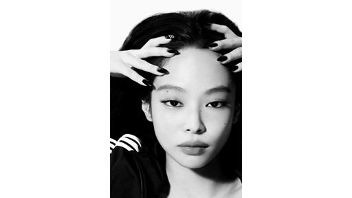 JENNIE