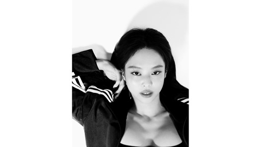 JENNIE