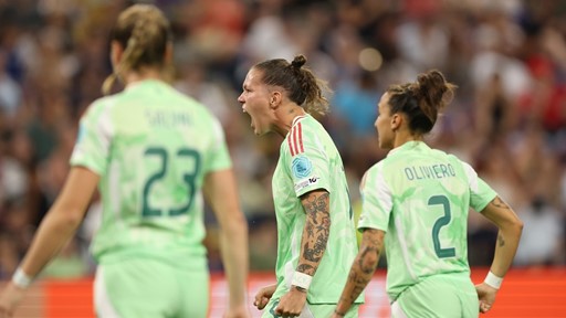 le-azzurre-make-history--italy-reaches-first-women-s-euro-semi-final-since-1997
