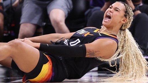adidas--basketball-trio---satou-sabaly--kahleah-copper-and-sami-whitcomb---led-phoenix-mercury-to-th