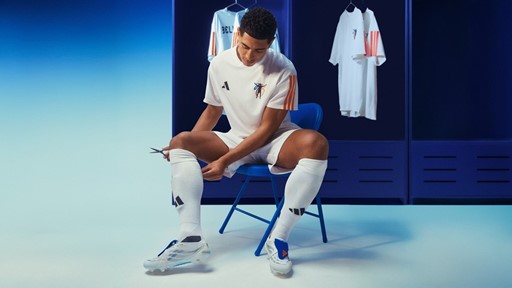  h24633 ss26 jude pack player js0376 kd8930 kd8935 jude 02 1721 16 9 1383915