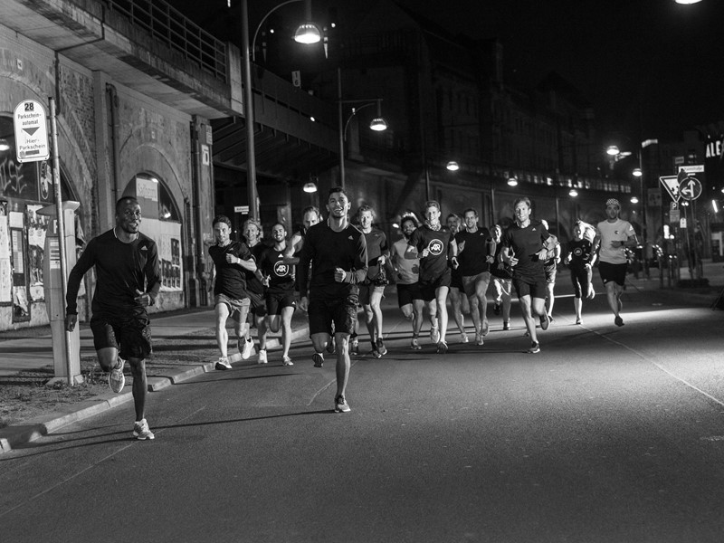 adidas runners night city run berlin