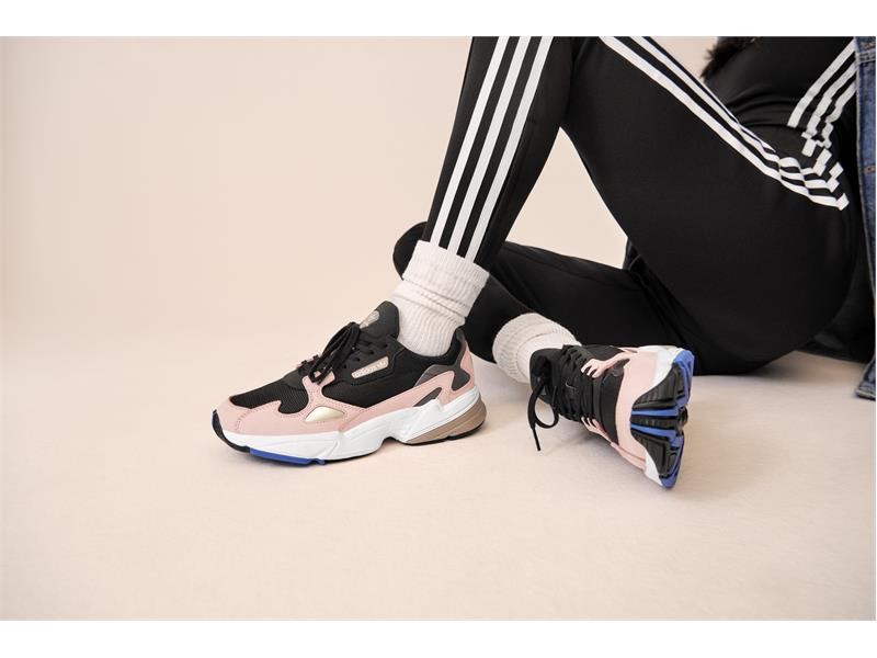 Thenewsmarketcom Adidas Originals Fw18 Falcon B28126 Look