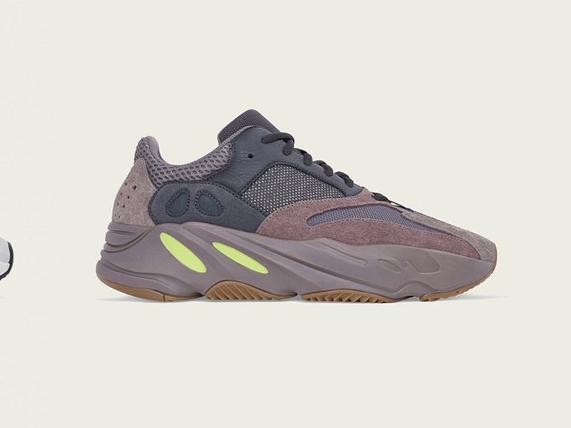 Yeezy 700 maroon hotsell