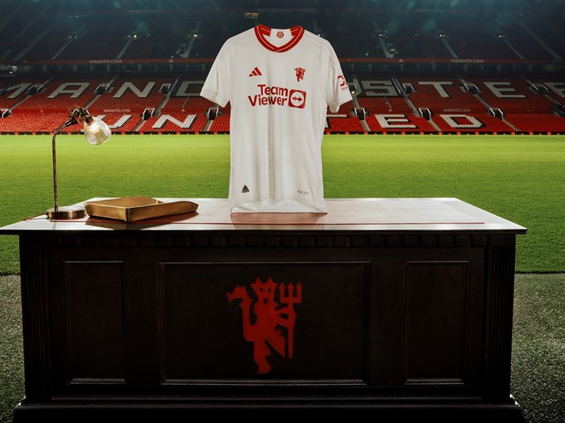 Man Utd fans concerned about 'Liverpool vibes' as Red Devils release  'weird' third kit with new look badge