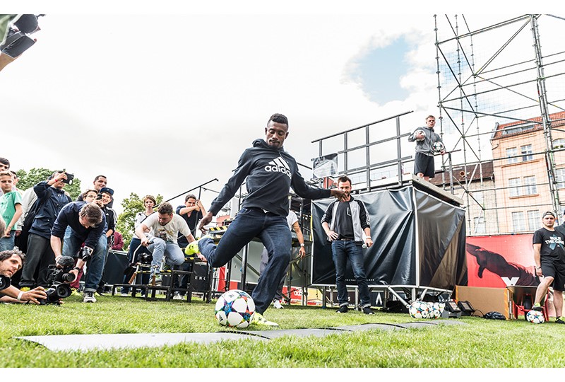 adidas football revolution 1