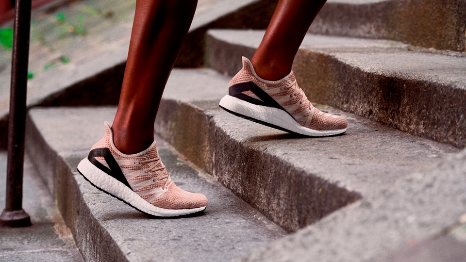 FW17 Speedfactory AM4 PR Paris onbody 1 CMYK