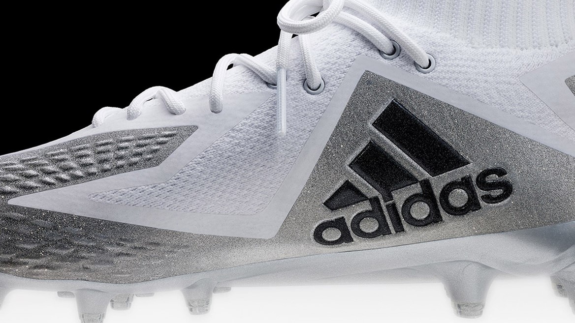 adidasFballUS FreakUltra VonMiller Medial 02