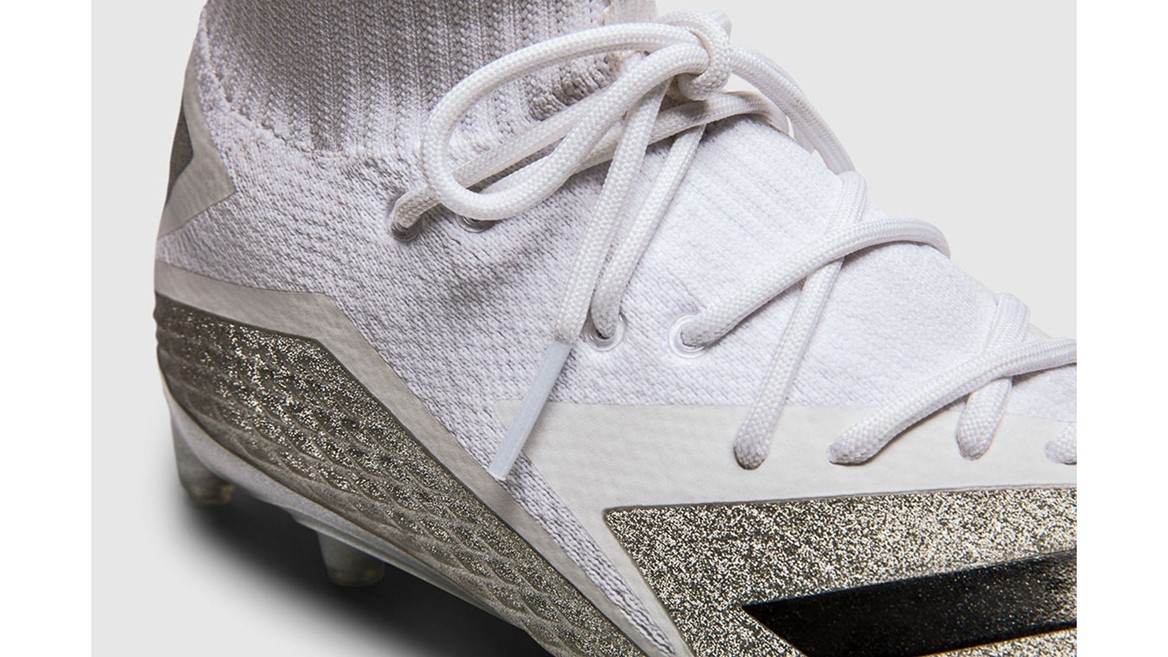 adidasFballUS FreakUltra VonMiller Lacing