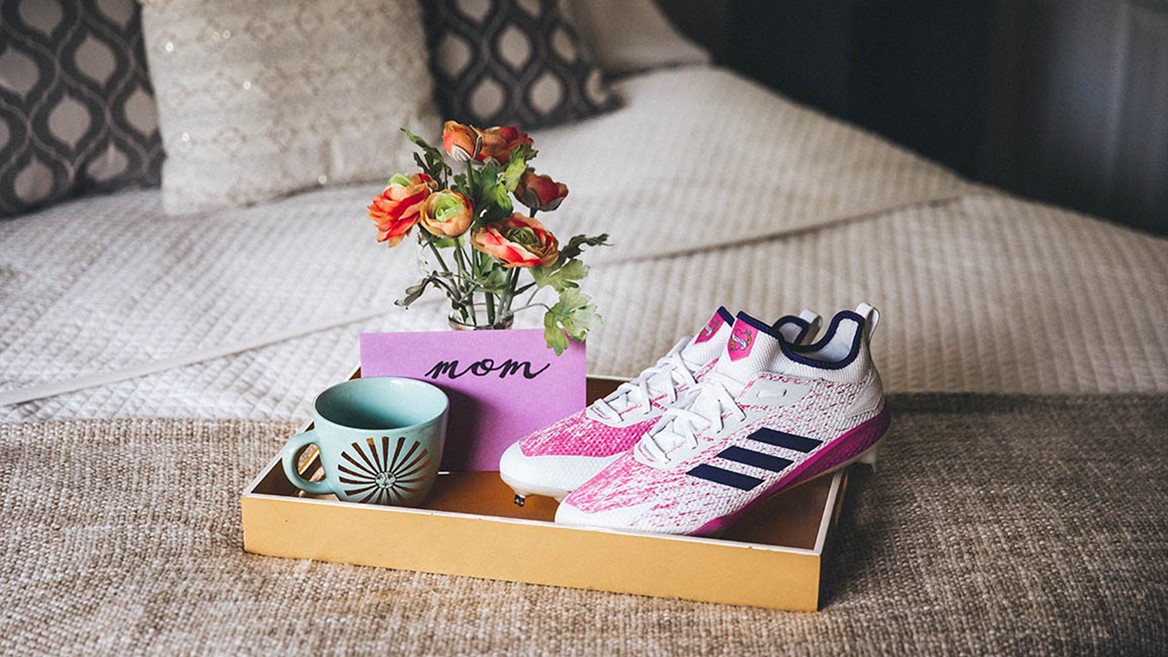 adidasBaseball adizero Mother's Day-03