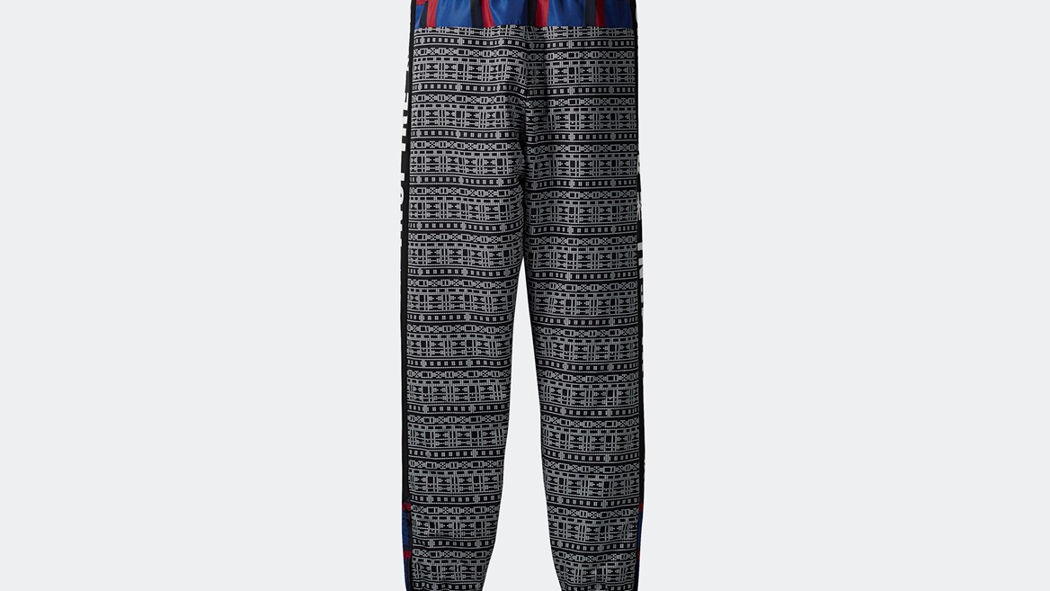 EA2466 PRAPPFRONT FI