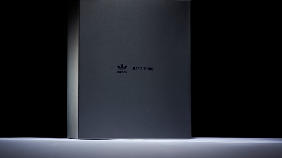 RAF Simon Replicant Ozweego Belgium pack