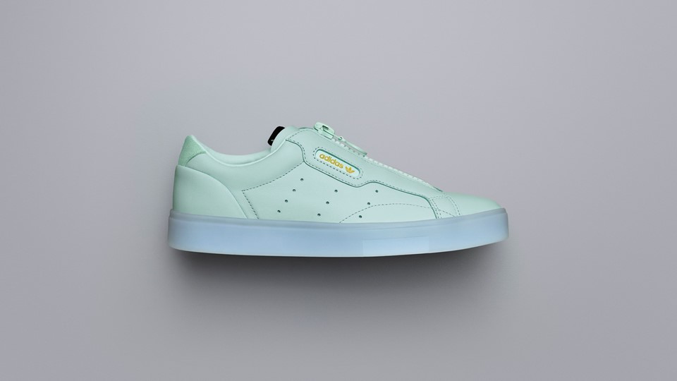 adidas Originals - Sleek FebLook - Angle