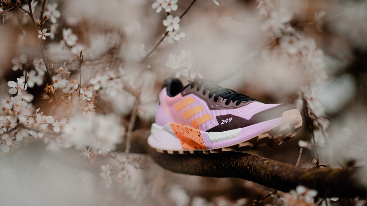 adidas Breast Cancer Awareness Collection - Agravic ultra