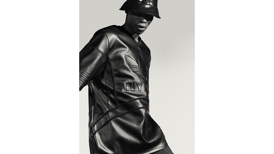 ADIDAS IVY PARK メッシュ オーバーサイズトップス 黒