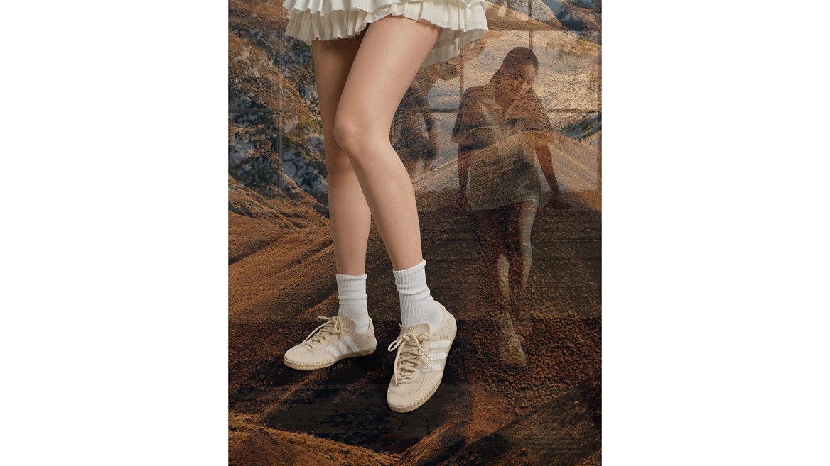 JENNIE - adidas CLOT Gazelle by Edison Chen