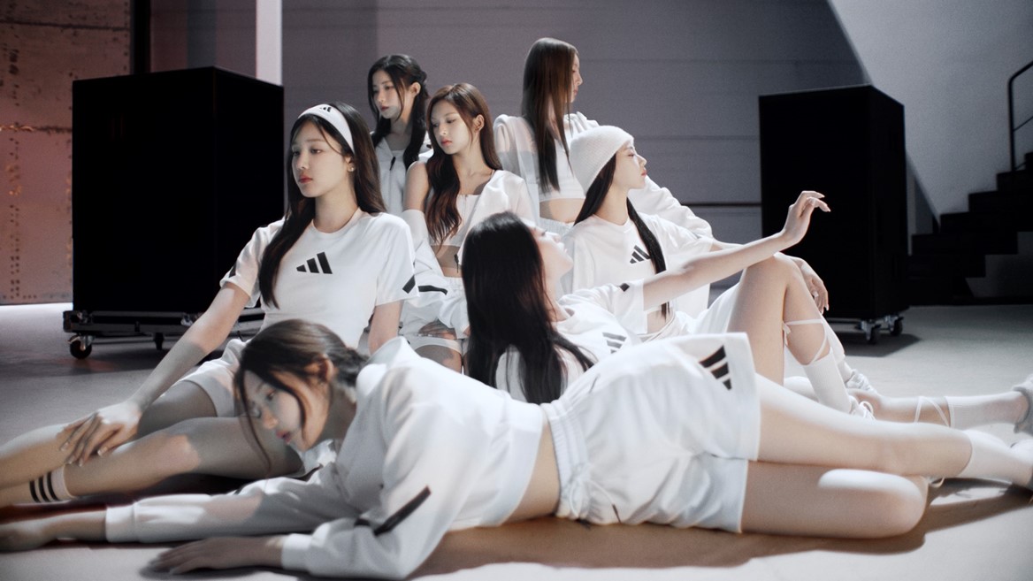 adidas/アディダス Z.N.E. BABYMONSTER ADIDAS Z.N.E. - BABYMONSTER