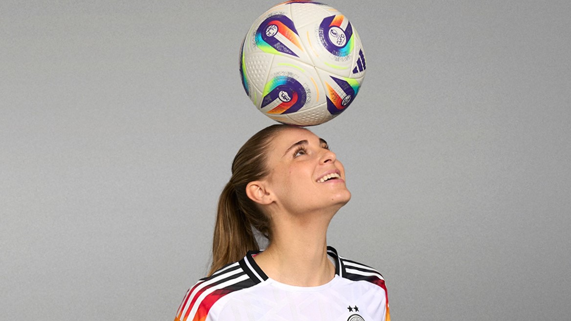 ss25 fb dfb omb jule 01 9 16