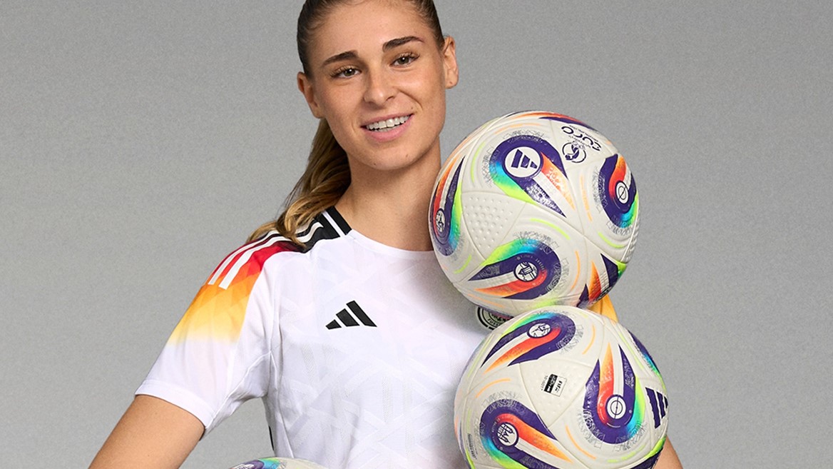 ss25 fb dfb omb jule 05 9 16