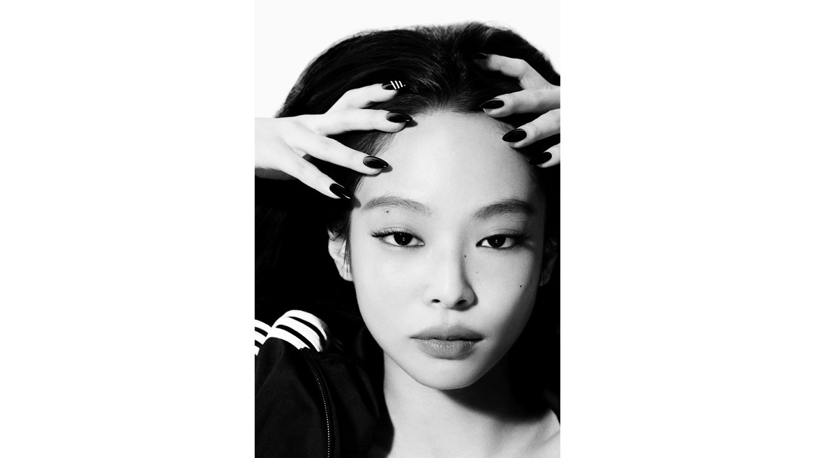 JENNIE