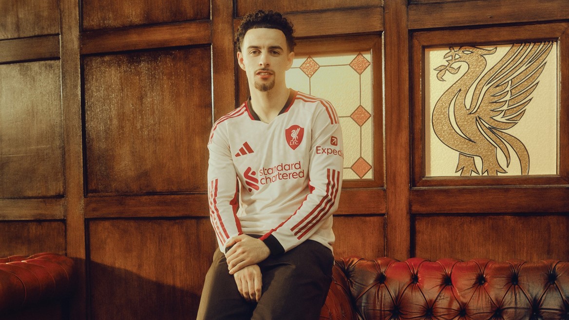ヴィルツ L カーティスジョーンズ away L Liverpool FC Home and Away Jerseys