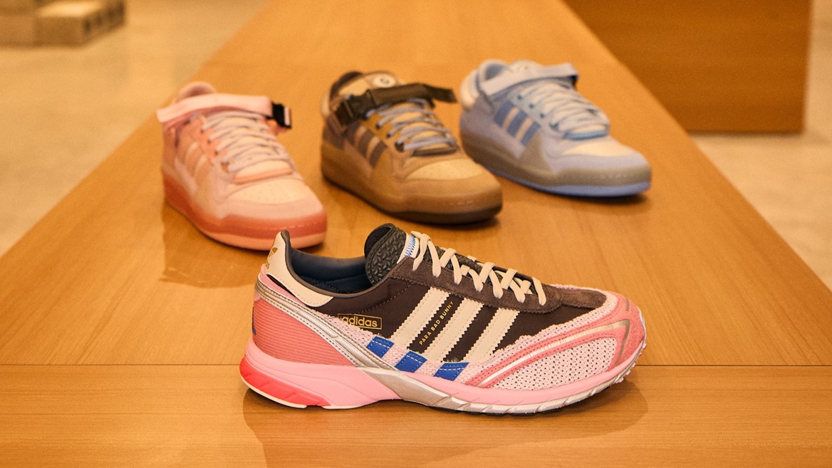 Bad Barney×adidas スニーカー 13,255円→10,800円 adidas Originals and Bad Bunny Five-Year Partnership Legacy