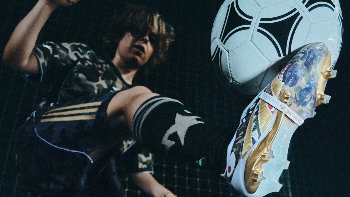 サッカーボール BAPE X ADIDAS  RIFLE FOOTBALL Adidas x Bape Rifle Football camo green camo