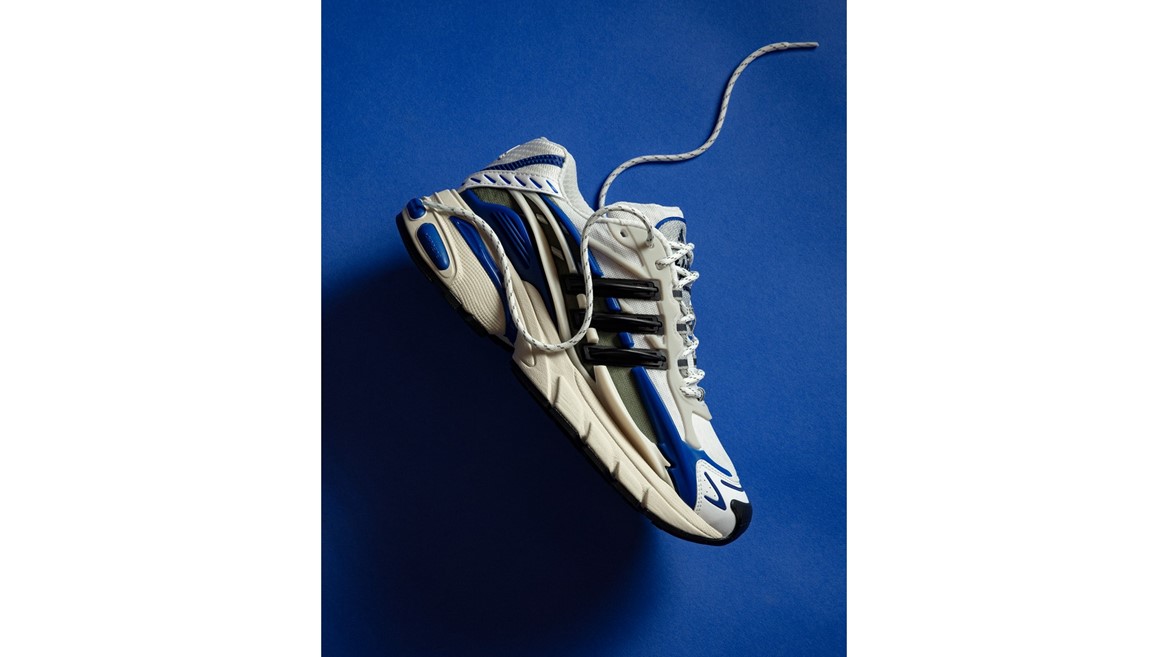 VIRGINIA Adistar Jellyfish Triple Black and Royal Blue